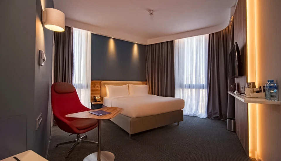 هتل هالیدی این اکسپرس تفلیس